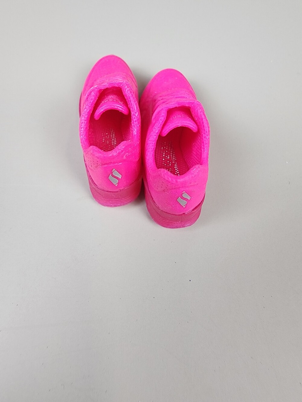 ZURU Mini Brands Sneakers Bundle 6 Shoes Reebok Skechers Pink Lot Craft Display - Picture 14 of 15